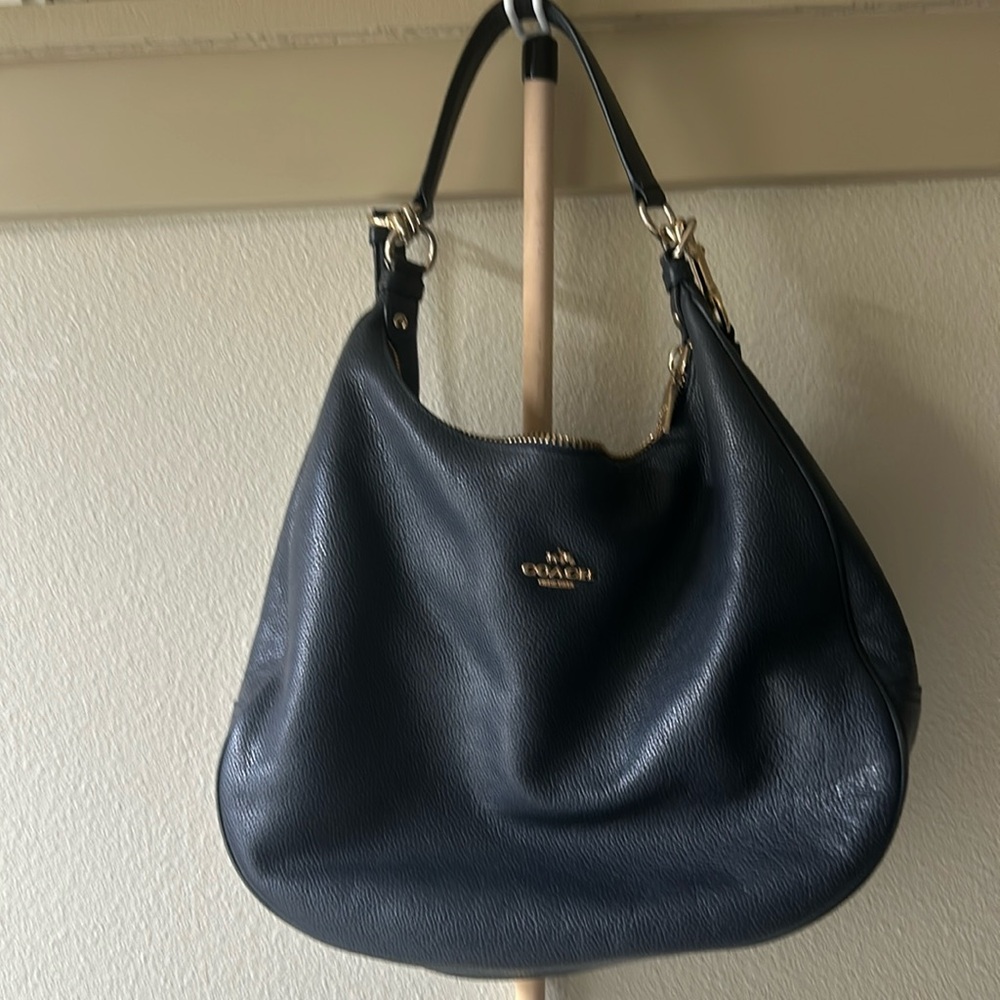 Coach leather bag in navy blue